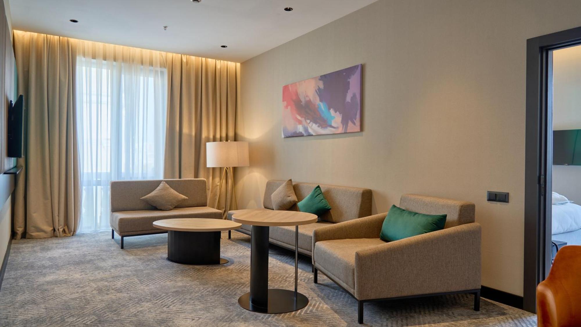 Holiday Inn Tashkent City By Ihg Экстерьер фото