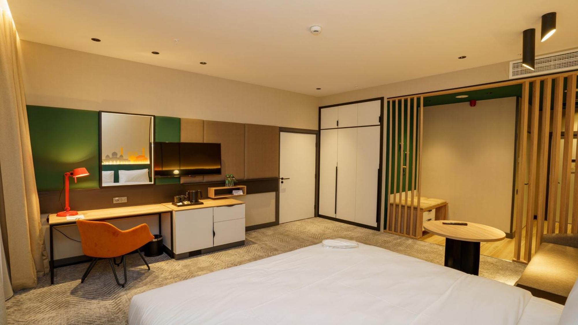 Holiday Inn Tashkent City By Ihg Экстерьер фото
