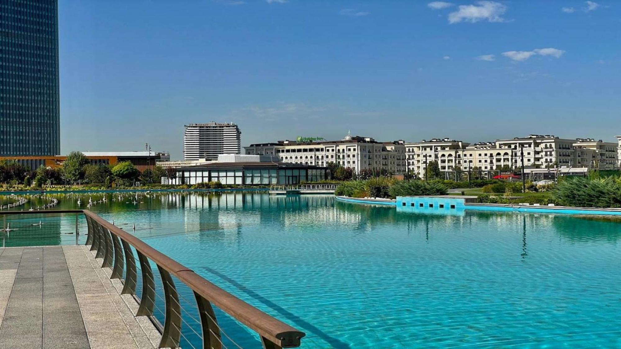Holiday Inn Tashkent City By Ihg Экстерьер фото